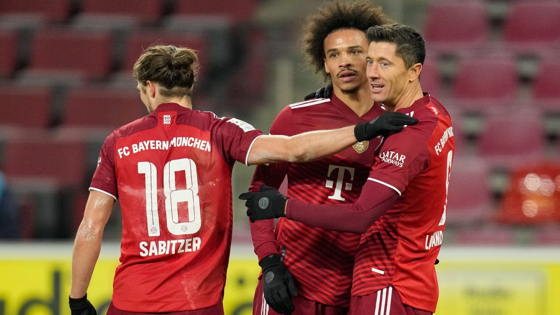 FC Koln 0-4 Bayern: Lewandowski goes down in history