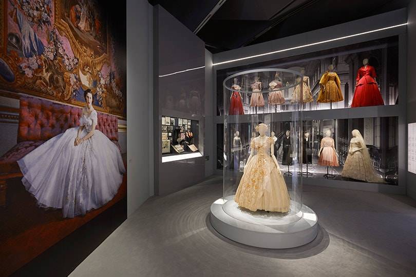 Get lost in the world of christian dior's diamond and gemstone craftsmanship