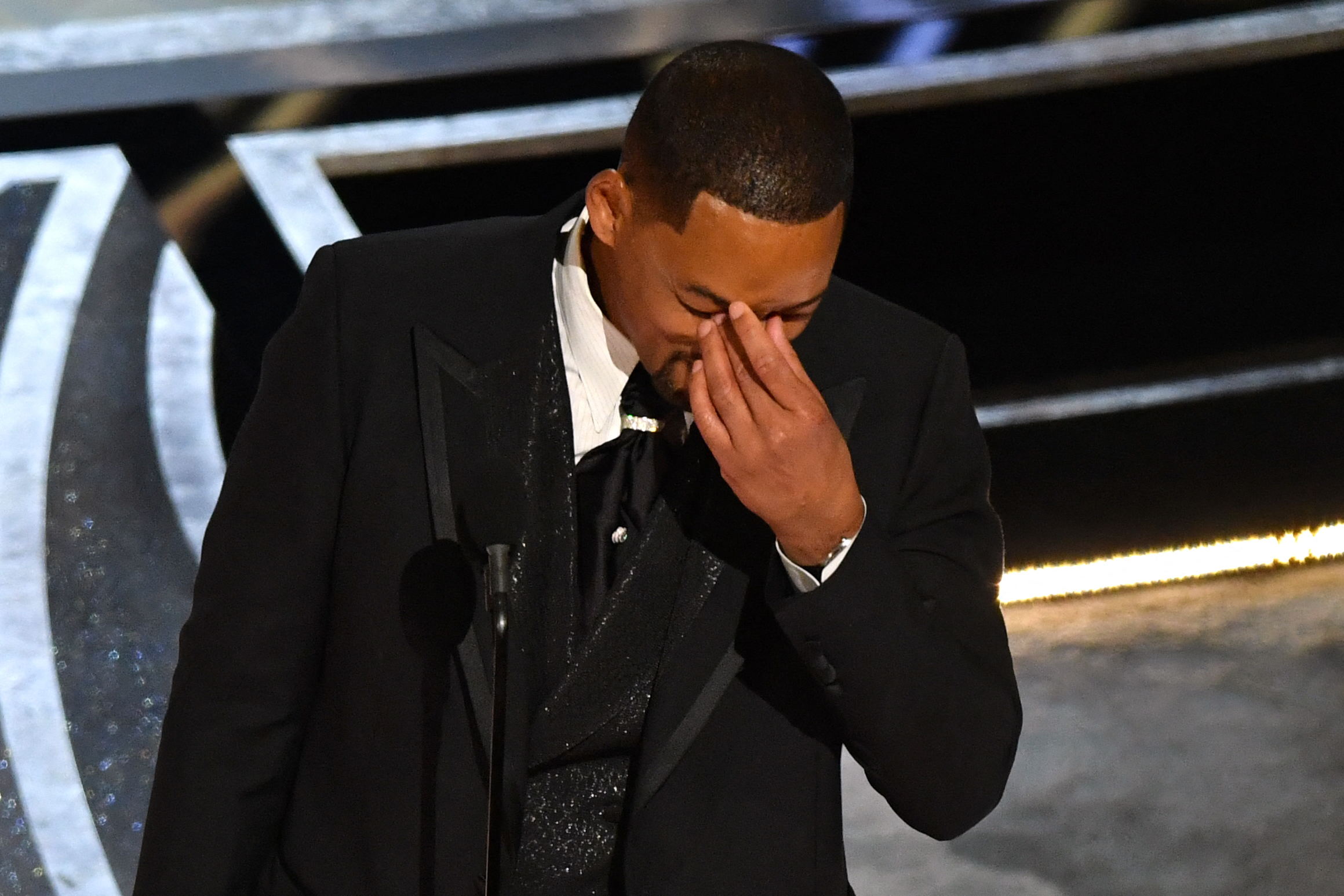 Will Smith be right to hit chris rock at the oscars 2022?