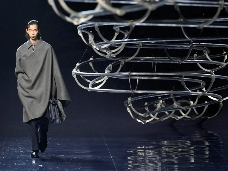 Fendi fall-southeast 2023 collection: the modern and innovative shape of men's fashion