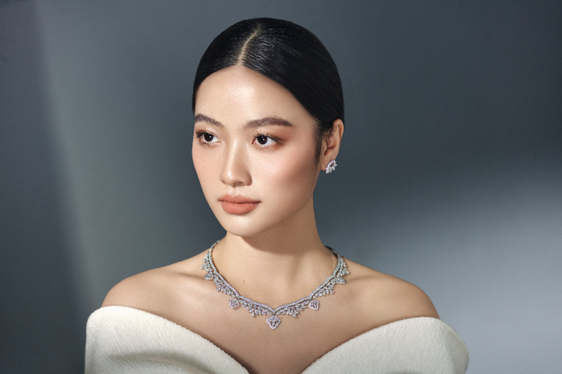 Piaget joyful highlife collection: contemporary aesthetic philosophy on timeless jewelry artifacts